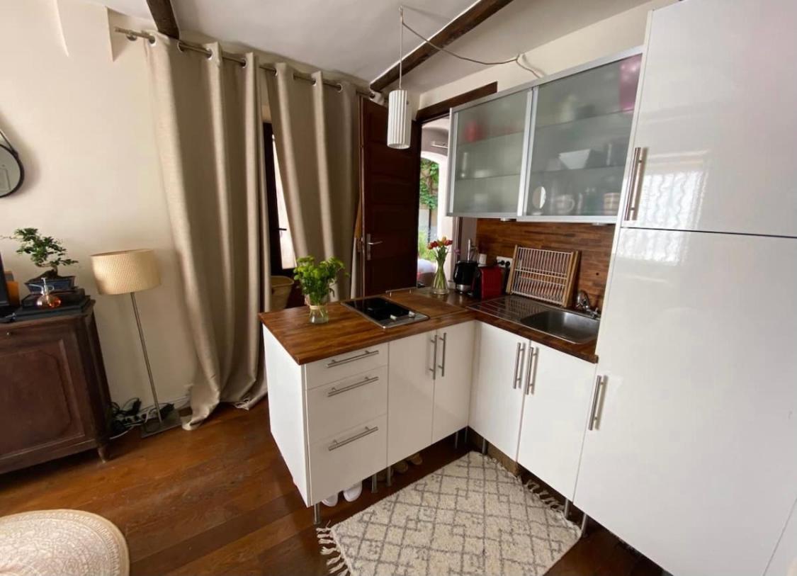 Au Coeur Du Vieil Apartment