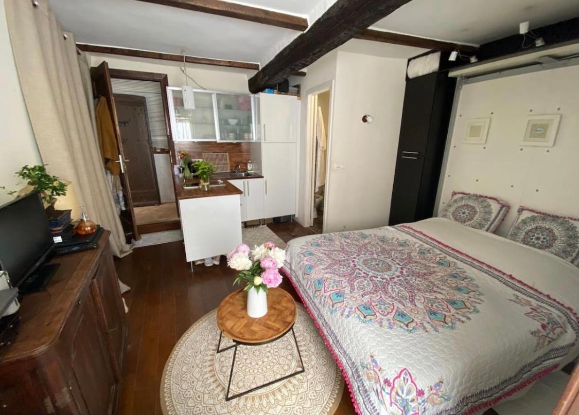 Au Coeur Du Vieil Apartment